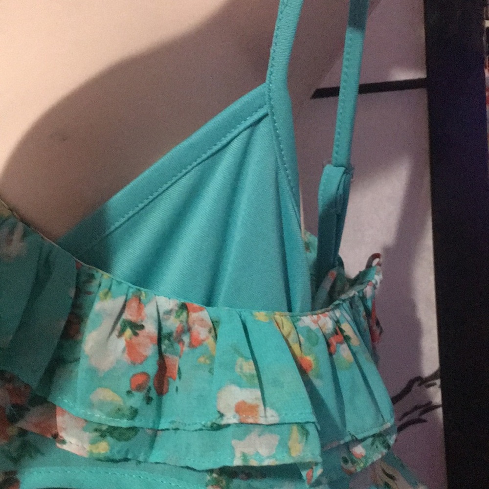 Dress - Picture 3 of 4